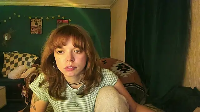 Snapshot of ClancyMorissey chatting on October 10, 7:19 pm ClancyMorissey online show from October 10, 7:19 pm
