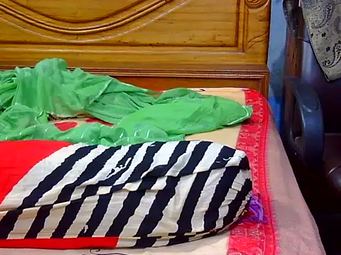 Horny Doll24 online show from July 28, 6:20 pm