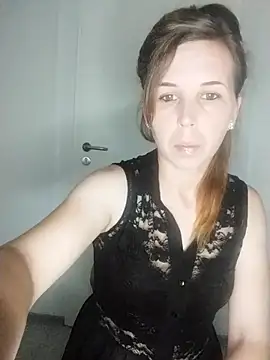 loveis007 online show from September 12, 9:44 pm