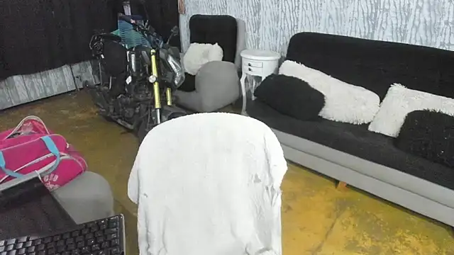 valentinaextreme online show from March 15, 8:49 am