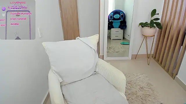 Katysmith26 online show from March 21, 5:29 pm