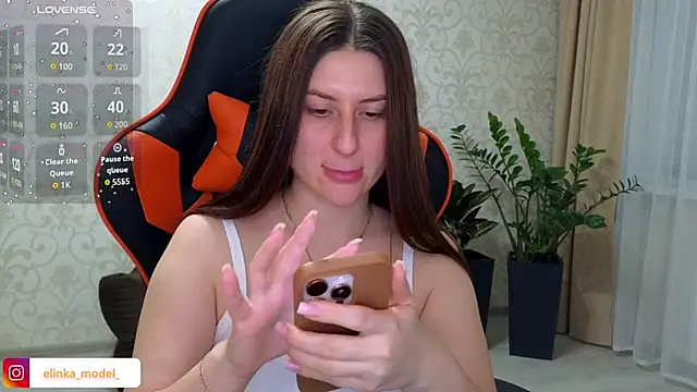 Snapshot of Elishka_ chatting on October 2, 7:30 pm Elishka online show from October 2, 7:30 pm