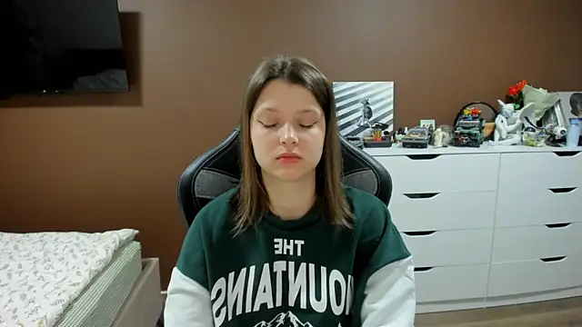 SoniNesti online show from April 8, 3:14 pm