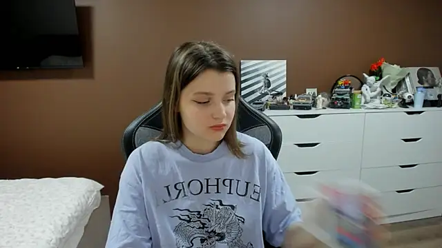 SoniNesti online show from March 28, 3:22 pm