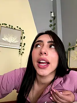 Snapshot of isabella_jade chatting on October 3, 3:06 pm isabella jade online show from October 3, 3:06 pm