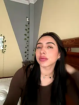 Snapshot of isabella_jade chatting on October 14, 4:42 pm isabella jade online show from October 14, 4:42 pm