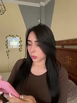 Snapshot of isabella_jade chatting on September 30, 2:33 pm isabella jade online show from September 30, 2:33 pm