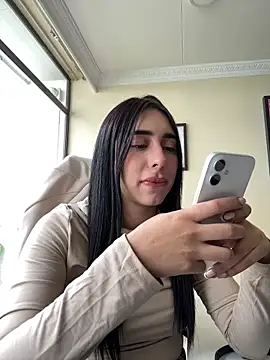 Snapshot of isabella_jade chatting on September 20, 2:15 pm isabella jade online show from September 20, 2:15 pm