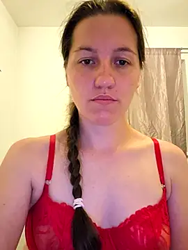 Nicole-Ray online show from August 5, 8:37 pm