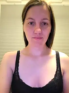 Nicole-Ray online show from July 15, 10:25 pm