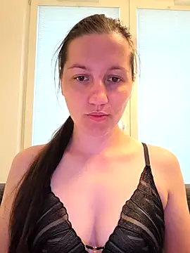 Nicole-Ray online show from June 14, 6:19 pm