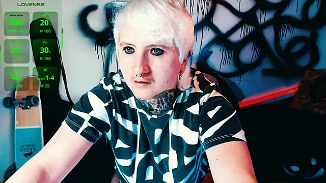 Marieblueeyes online show from July 17, 11:08 pm