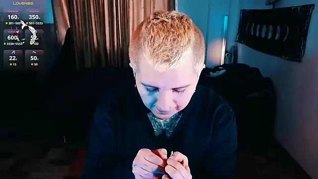 Marieblueeyes online show from January 13, 9:52 pm