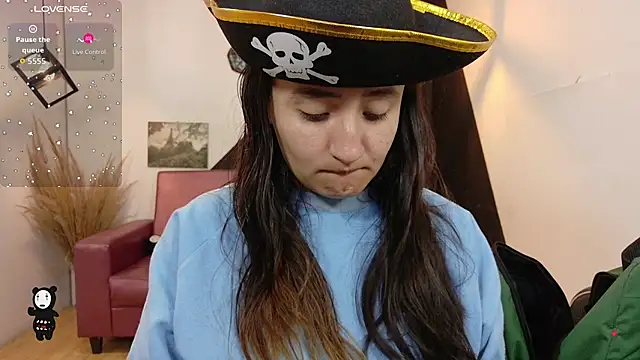 Perla Campbell online show from October 31, 2:21 pm