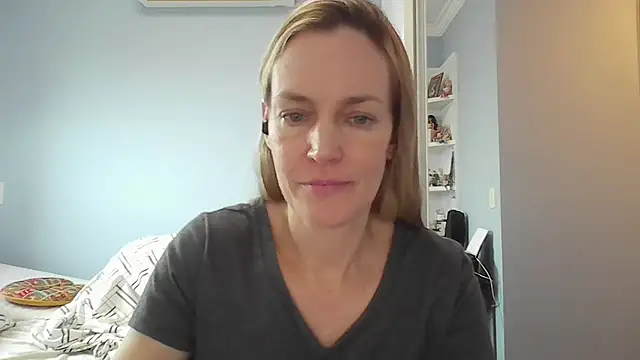 Annylove1 online show from February 10, 10:51 am