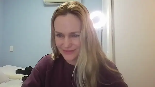 Annylove1 online show from July 15, 11:04 am