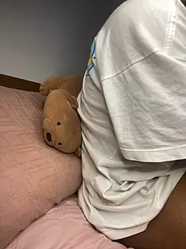  yisela  online show from January 16, 1:23 am