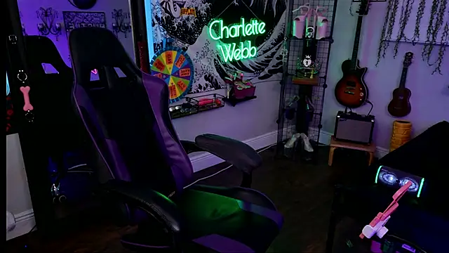 CharletteWebb online show from June 21, 1:42 am