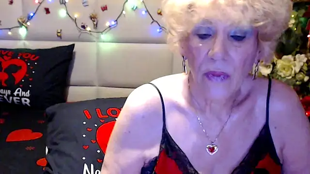 HappyWomanOn online show from June 17, 6:20 pm