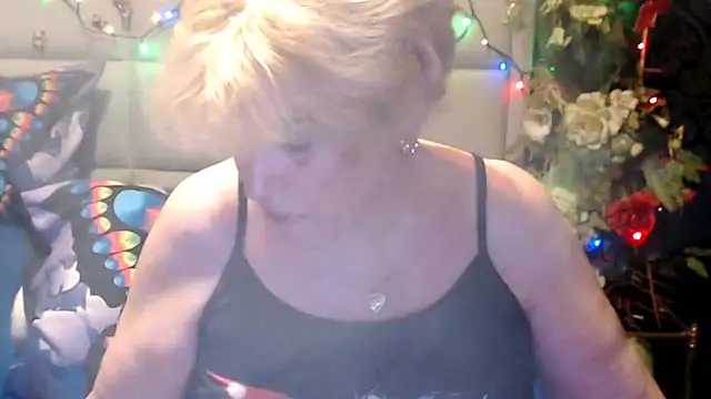 HappyWomanOn online show from June 24, 6:40 pm