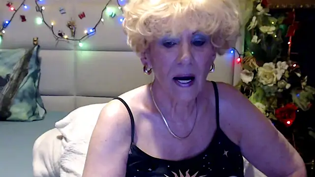 HappyWomanOn online show from June 5, 8:20 am