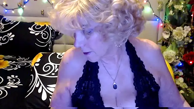 HappyWomanOn online show from April 3, 6:28 pm