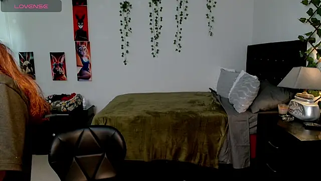 Snapshot of Dama_Scarlata18 chatting on October 1, 7:30 pm Dama Scarlata18 online show from October 1, 7:30 pm