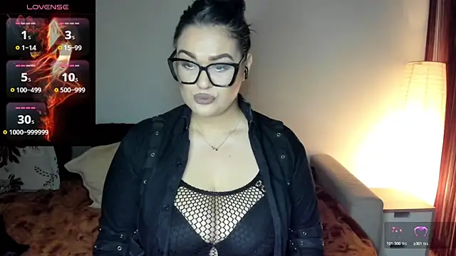 Laura sinner online show from November 17, 5:35 pm