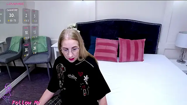 FoxyRamona online show from July 29, 6:24 am