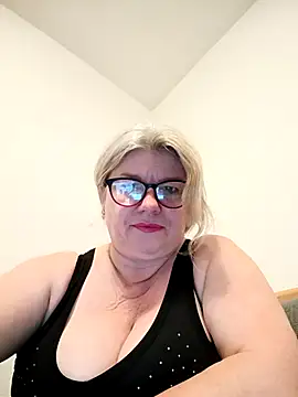 Diana 49 online show from April 12, 7:55 am