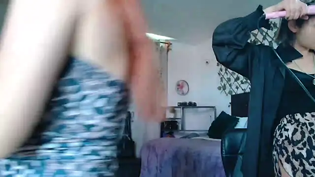 3littleschoolteens online show from February 4, 5:16 pm