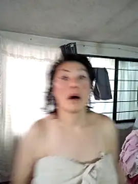 LaInsaciableIntensa online show from April 19, 12:32 am