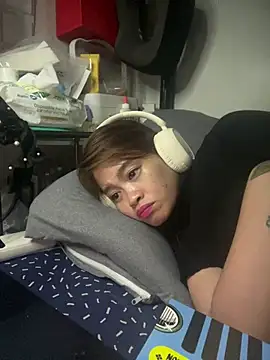 pinay4uwithagoodheart online show from July 15, 6:12 pm