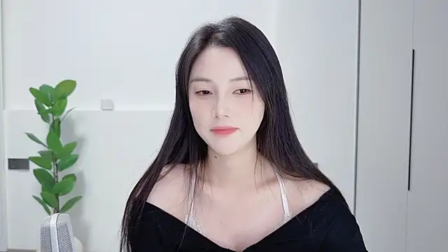 HaagenDazs  online show from October 19, 1:24 pm