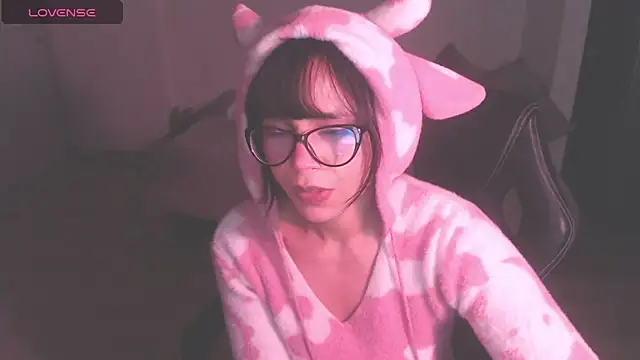 Snapshot of modjo_ chatting on October 7, 5:01 am modjo online show from October 7, 5:01 am