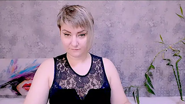 Djullia online show from October 25, 6:54 am