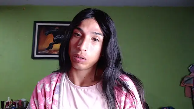 brunettehot77 online show from November 30, 2:05 am