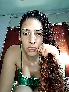 Snapshot of Kleopatracolo chatting on October 2, 6:02 pm Kleopatracolo online show from October 2, 6:02 pm