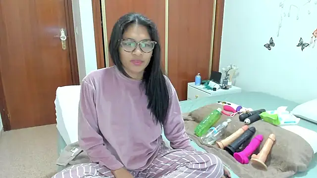 Honney sugar19 online show from December 15, 11:59 am