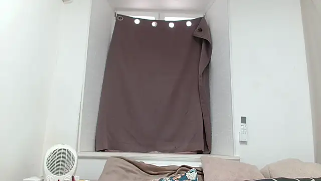 desirmiss1 online show from January 17, 9:06 am