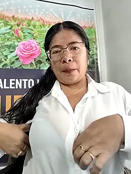   valentina18 online show from March 25, 1:03 pm