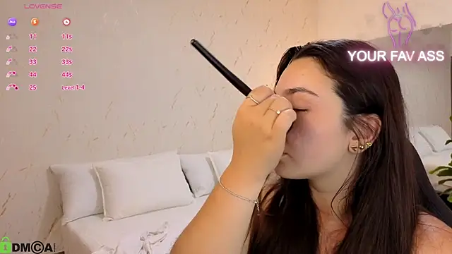 ava blue online show from October 13, 7:16 pm