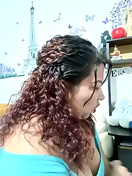 Snapshot of Alyona21 chatting on October 1, 3:44 am Alyona21 online show from October 1, 3:44 am