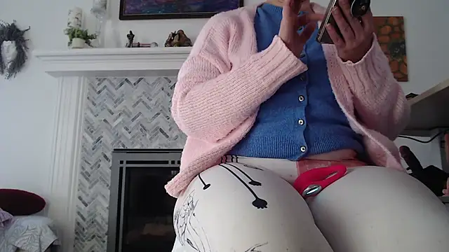 AuroraWillows online show from February 22, 5:58 pm