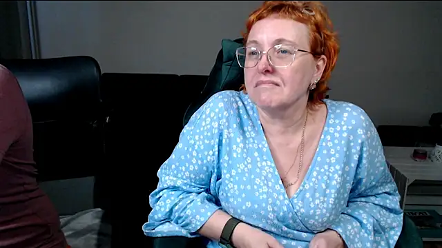 JoannaAndNeighbour online show from January 14, 2:00 pm