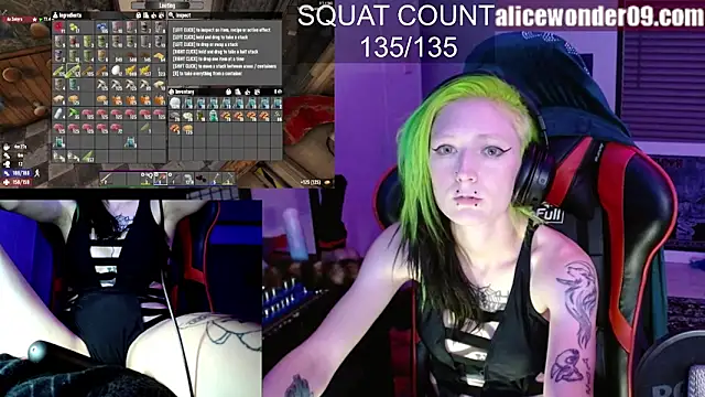 Snapshot of alicewonder09 chatting on October 13, 5:10 am alicewonder09 online show from October 13, 5:10 am