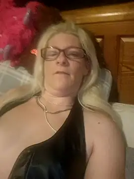 camelchic29 online show from January 18, 9:05 am