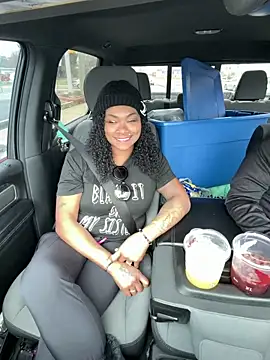 HaloRodeoLover2 online show from March 5, 5:42 pm