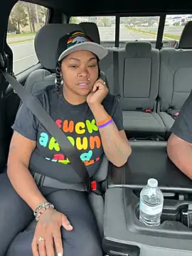 HaloRodeoLover2 online show from April 2, 5:43 pm