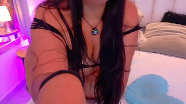 ValenScott1 online show from July 28, 3:43 pm